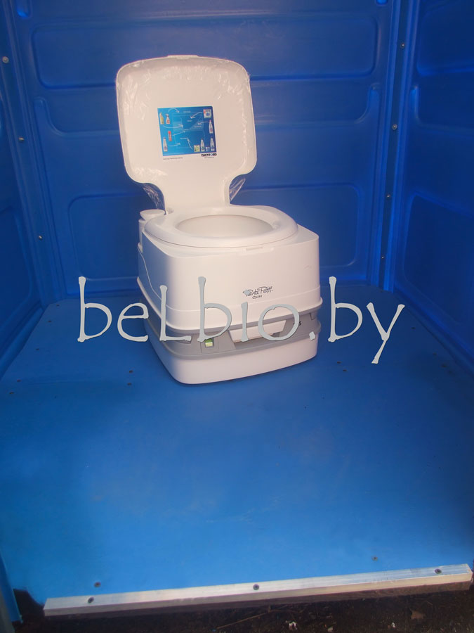 Уличная туалетная кабина с портативным биотуалетом Thetford Porta Potti Qube 345